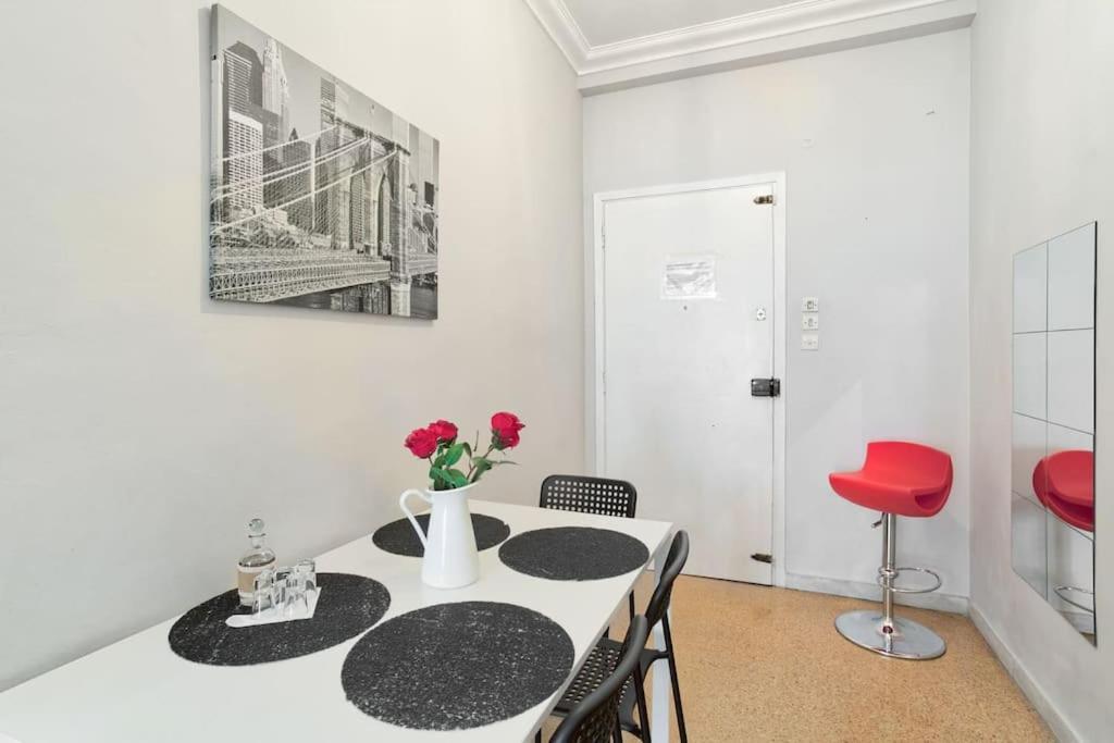 2Bdr Olympianzeus Apt With Netflix Афины Экстерьер фото